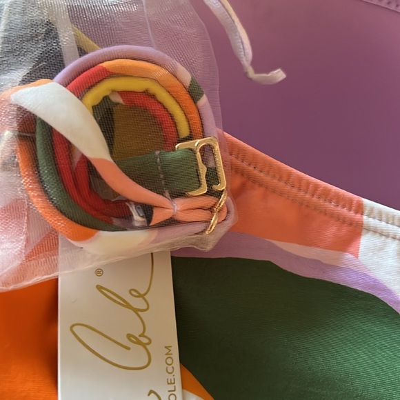 Women's Twist-Front Printed One-Piece Bandeau Swimsuit - Picture 7 of 7